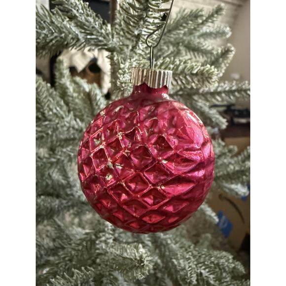 Vintage Shiny Brite Mercury Glass Diamond Bumpy/Waffle Ornaments - Picture 1 of 1